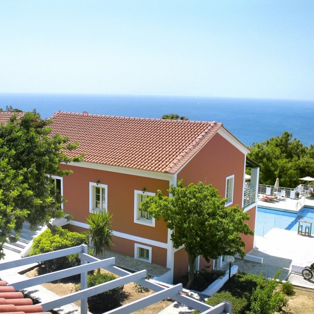 Hotel MYKALI **