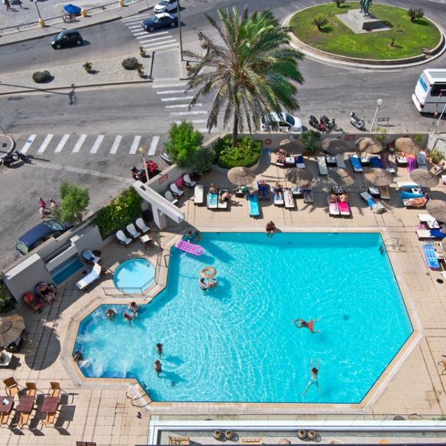 Hotel BLUE SKY CITY BEACH ****